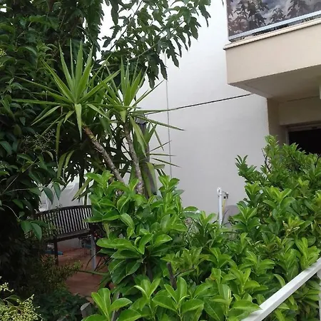 Les Trois Rois Apartment Nimes Exterior photo